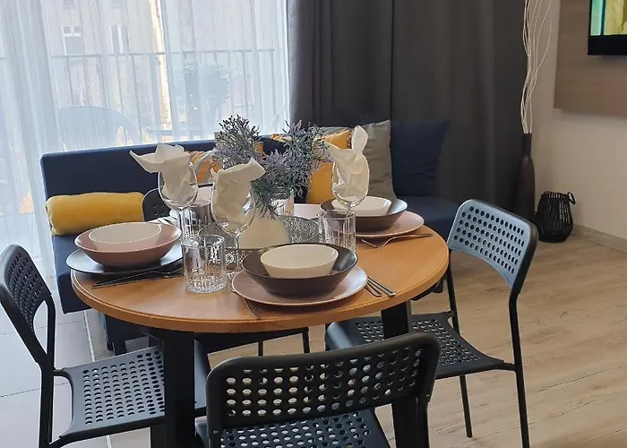 Q Amber - Klimatyzowane Przy Manufakturze Z Garazem Gratis, Fv